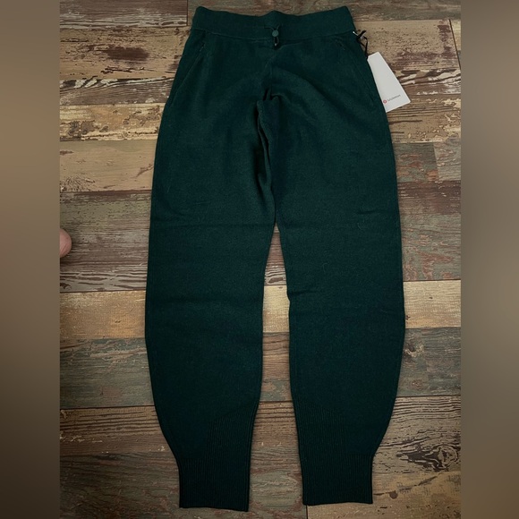 Lululemon Joggers - Picture 1 of 9